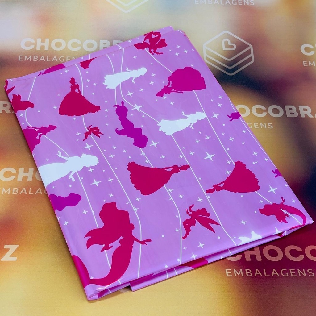 10~50 TOALHAS P/ MESA FESTA PRINCESA BOPP PEROLA  78X78 INOVE (CHOCO)