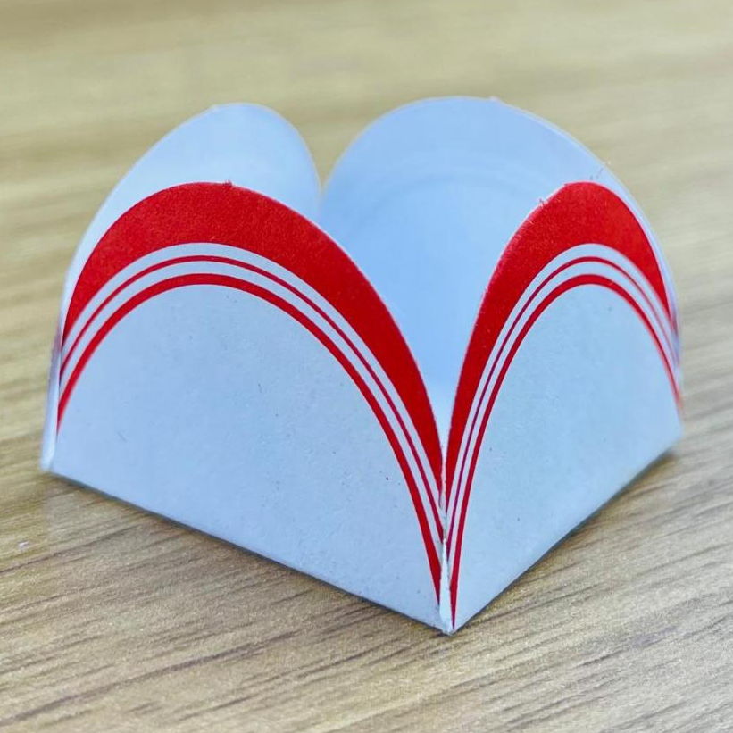 50~350 Forminhas Para Doces Francesinha Vermelho 4 Pétalas  10.67 (Nc Toys Simples)