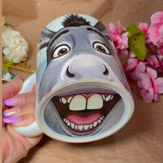 CANECA SHREK , BURRO, FIONA ,REI LEÃO, GOKU, GATO PRETO, ZORO, MUSAFA