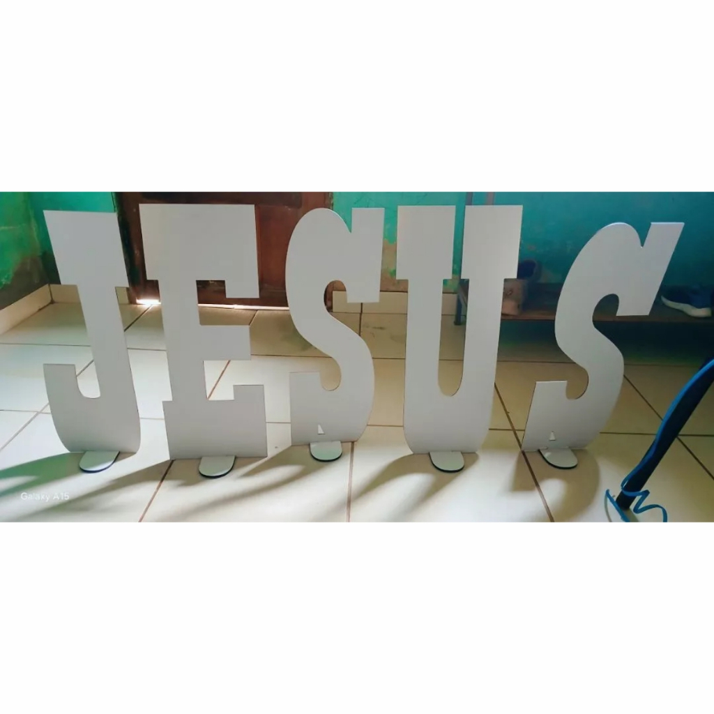 Jesus mdf 60cm de altura fica em Pé!!