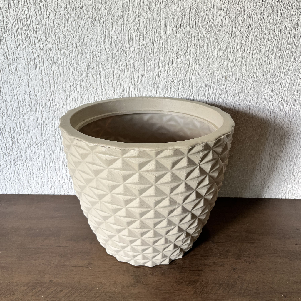 Vaso para Plantas Decorativo em Polietileno Bojo Diamante P medidas 30cm x 34cm x 22cm