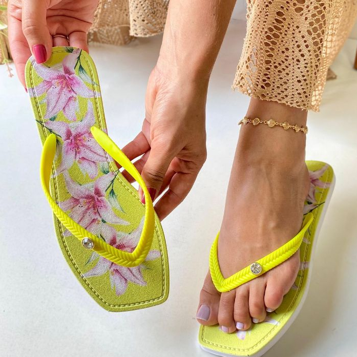 Chinelo Feminino Casual Bico Quadrado Com Pingente Do 34 ao 39 Promoção